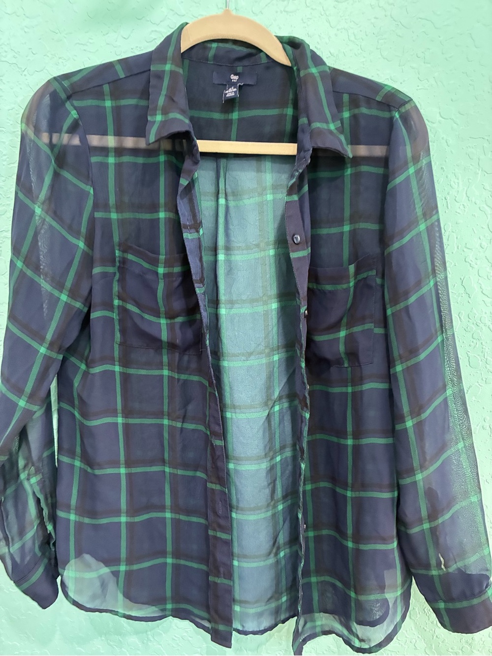 Gap Sheer Navy and Green Plaid Button-Up Shirt tartan holiday fall classic S